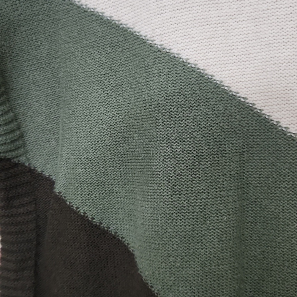 Elegant Color block green cream & brown sweater Career Contemporary Minimalist - Picture 8 of 11